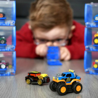Новые игрушки: MICRO MOTORZ и CAPSULE CHIX